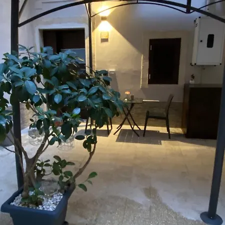 Il Cortiletto28 & House Συρακούσες