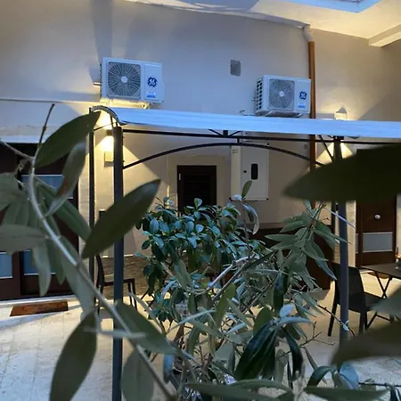 Διαμέρισμα Il Cortiletto28 & House *