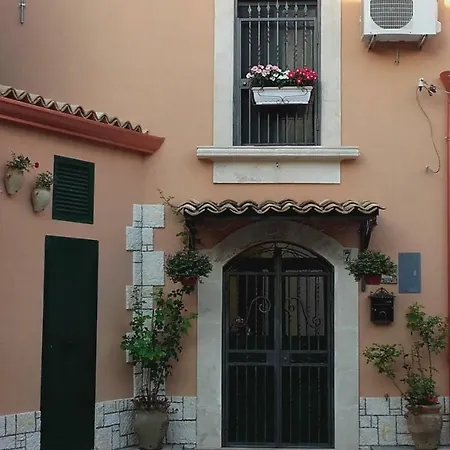 Il Cortiletto Bed & Breakfast Avola